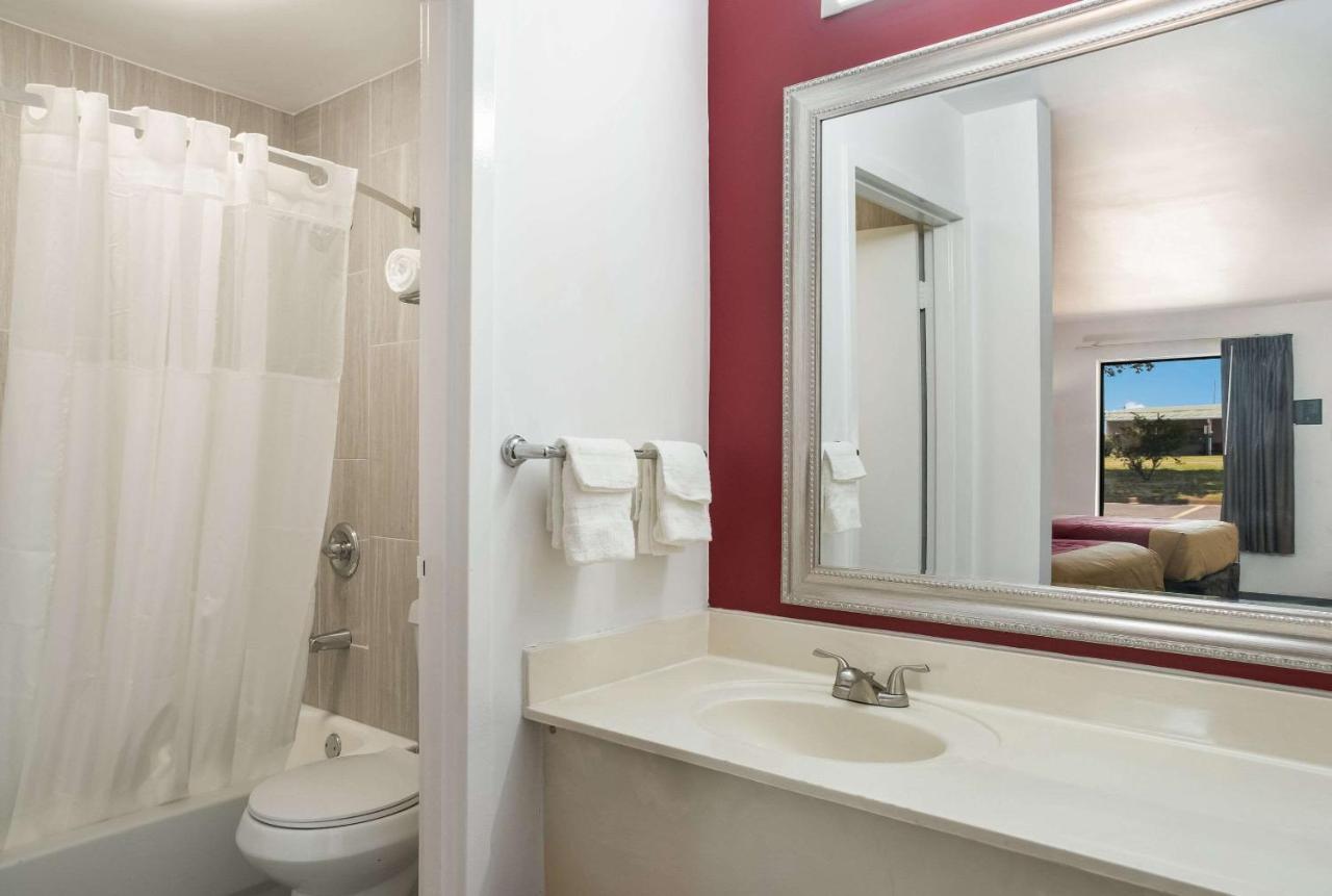 Econo Lodge Lakeland Esterno foto